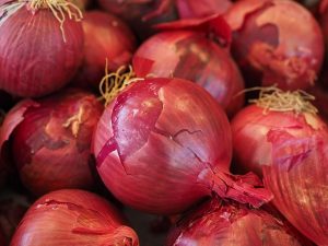 red-onions-vegetables