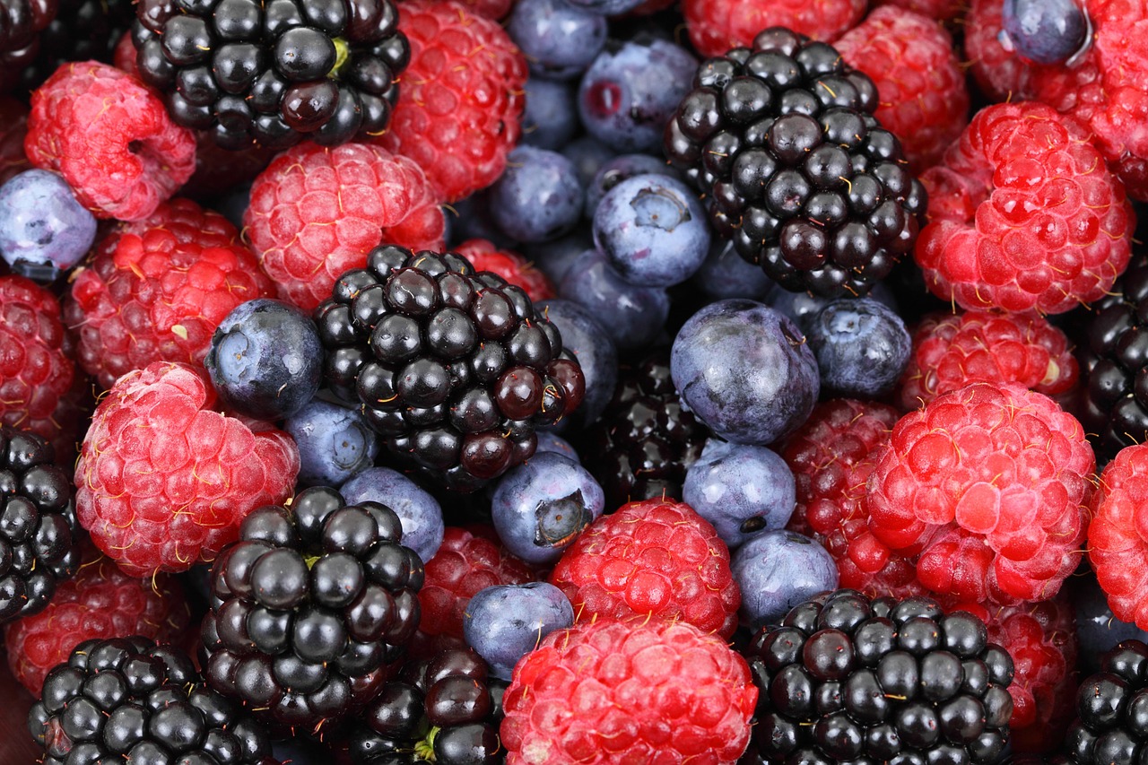 carbohydrates, fruit, berries, diet, 
